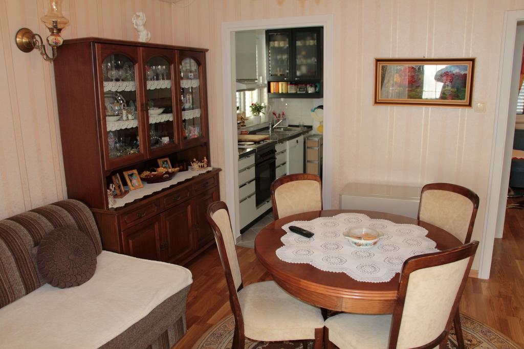 Apartmani Gojevic Vodice Esterno foto