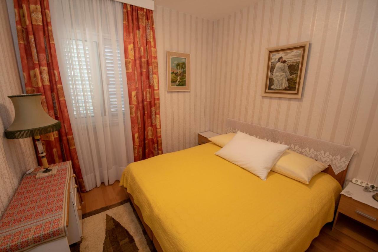 Apartmani Gojevic Vodice Esterno foto